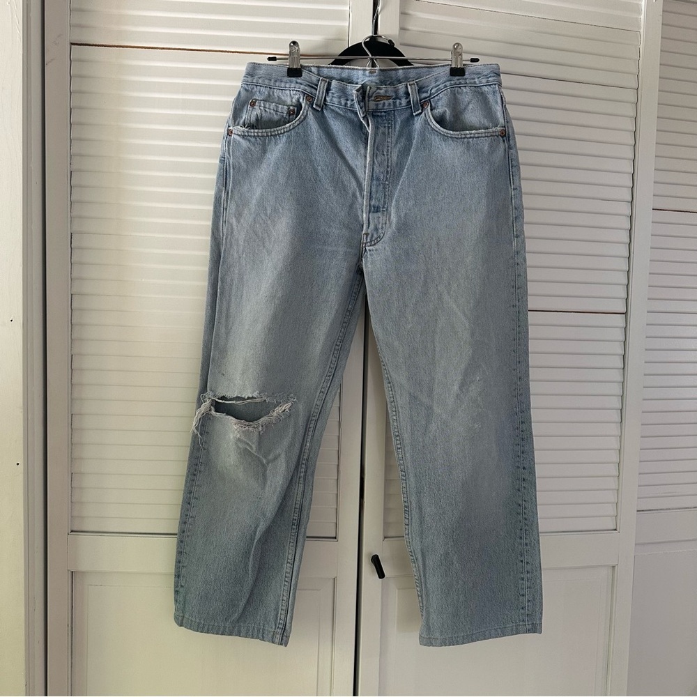 Vintage 80’s Levi’s Light Blue Distressed Jeans 36W - Picture 1 of 11
